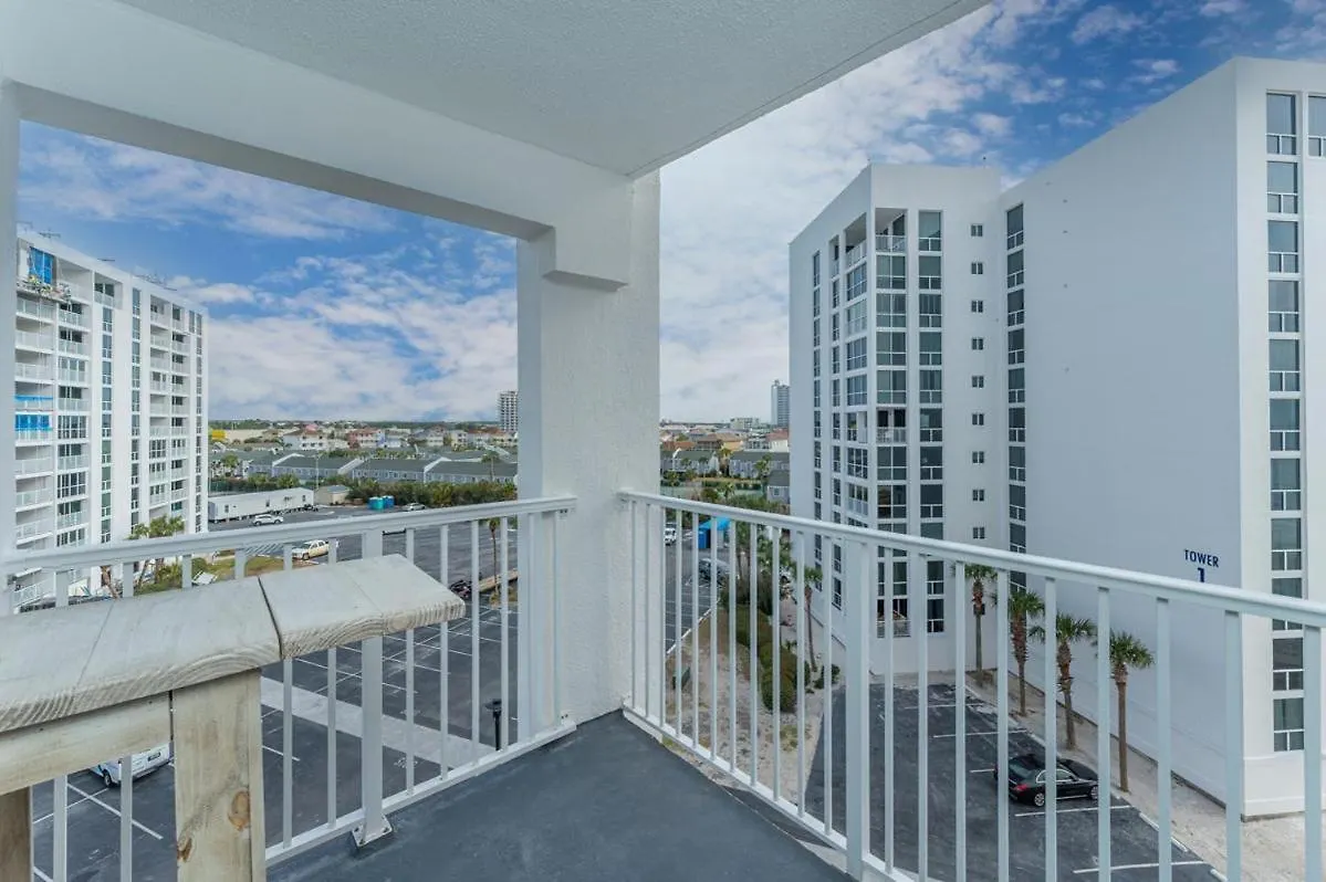 2071 Shoreline Towers Beachfront Condo Free Beach Setup Destin