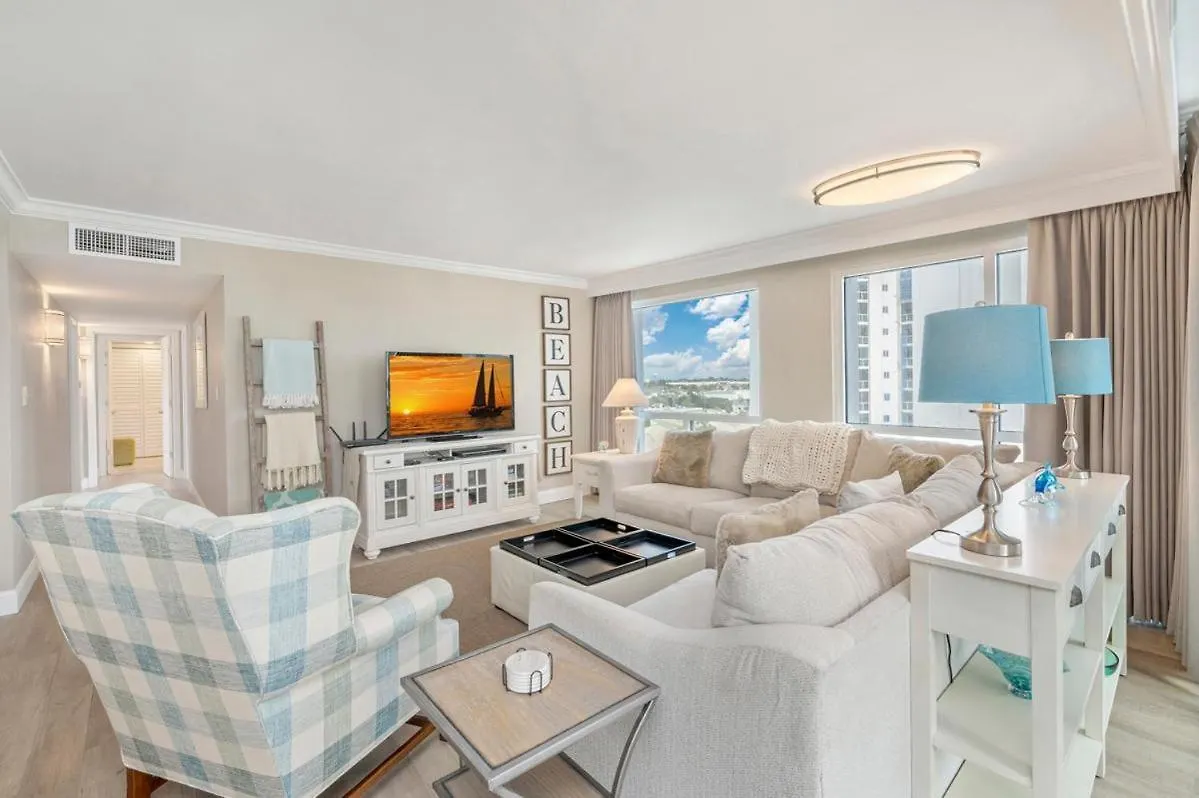 Holiday home 2071 Shoreline Towers Beachfront Condo Free Beach Setup Destin
