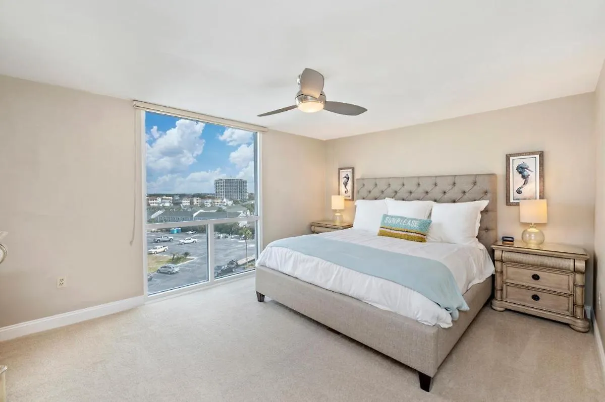 2071 Shoreline Towers Beachfront Condo Free Beach Setup Destin
