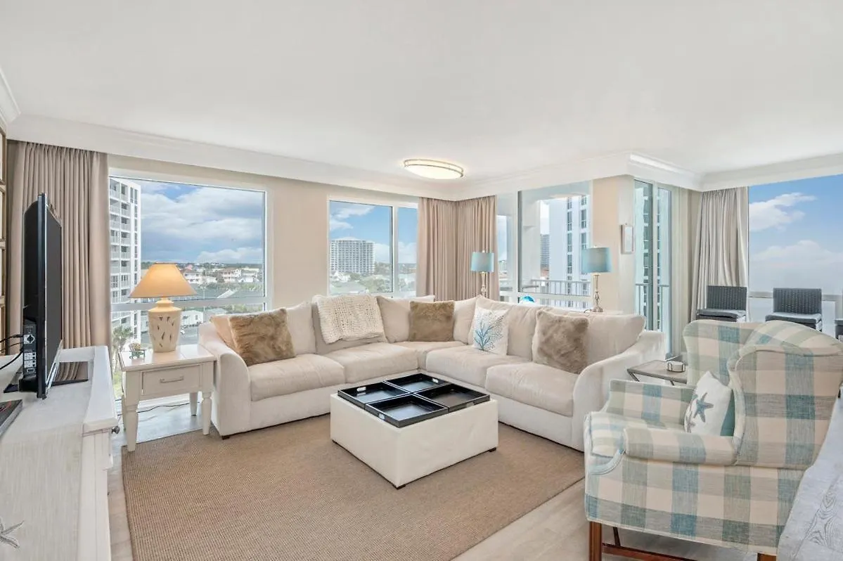 Holiday home 2071 Shoreline Towers Beachfront Condo Free Beach Setup Destin